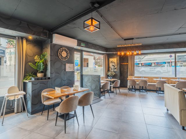 La Petite Crêperie Notre salle